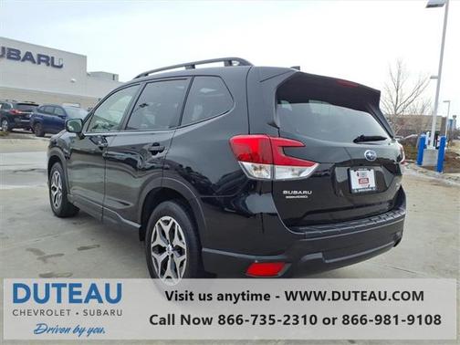 2023 Subaru Forester Premium