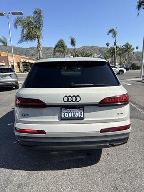 2022 Audi Q7 55 Premium Plus