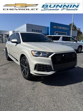 2022 Audi Q7 55 Premium Plus
