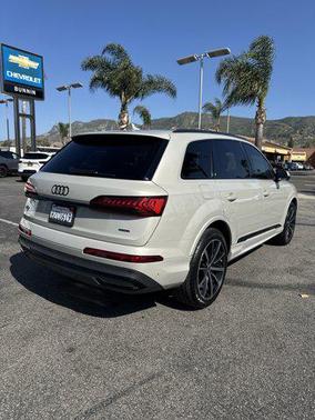 2022 Audi Q7 55 Premium Plus