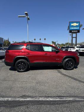 2023 GMC Acadia AWD AT4