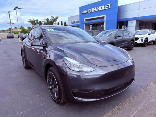 2024 Tesla Model Y Long Range Dual Motor All-Wheel Drive