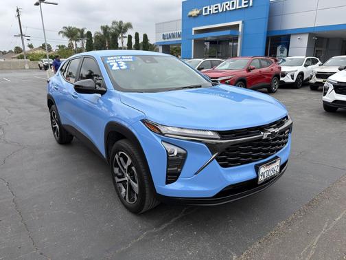 Fountain Blue 2024 Chevrolet Trax FWD 1RS