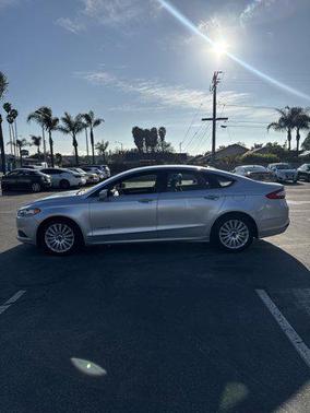 2016 Ford Fusion Hybrid SE