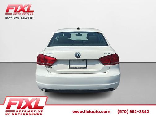 2014 Volkswagen Passat 1.8T Auto SE w/Sunroof & Nav