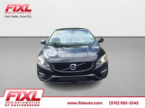Onyx Black Metallic 2017 Volvo S60 T5 Dynamic