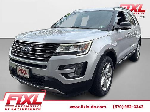 Ingot Silver Metallic 2017 Ford Explorer XLT