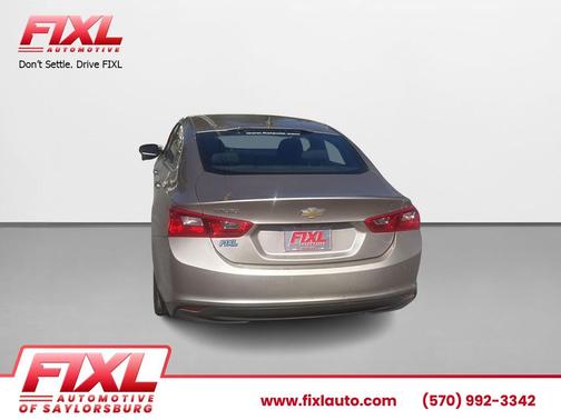Sterling Gray Metallic 2023 Chevrolet Malibu FWD 1LT