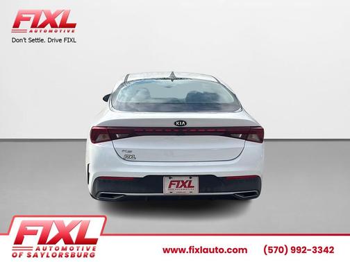 GLACIAL WH 2021 Kia K5 LX