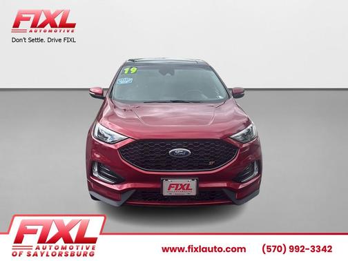Ruby Red Metallic Tinted Clearcoat 2019 Ford Edge ST