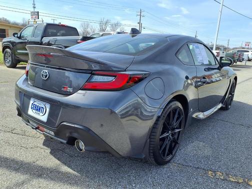 2024 Toyota GR86 Premium