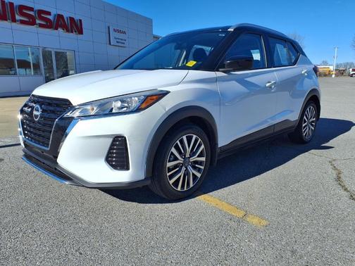 2023 Nissan Kicks SV
