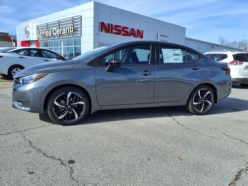 2025 Nissan Versa 1.6 SR