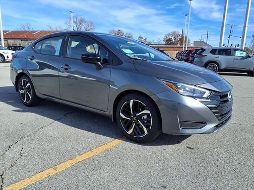 2025 Nissan Versa 1.6 SR