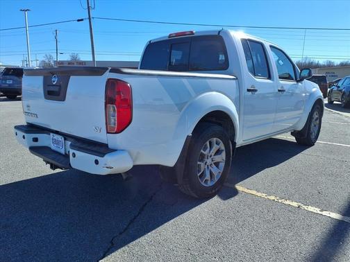 2021 Nissan Frontier SV