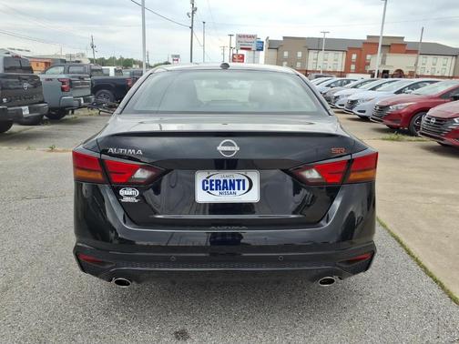 Black 2026 Nissan Altima 2.5 SR