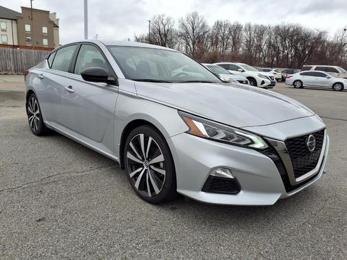 2022 Nissan Altima 2.5 SR