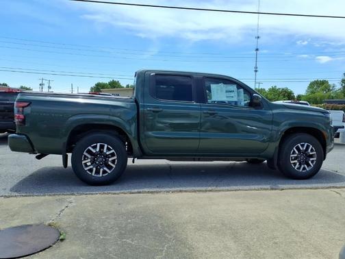 Green 2026 Nissan Frontier SV