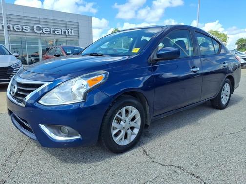 Deep Blue Pearl 2019 Nissan Versa 1.6 SV