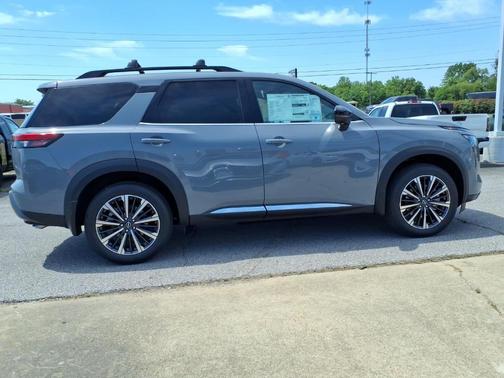 Boulder Gray Metallic 2026 Nissan Pathfinder Platinum