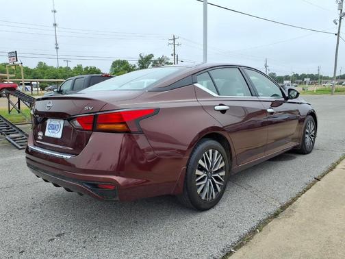 Garnet Pearl 2023 Nissan Altima 2.5 SV