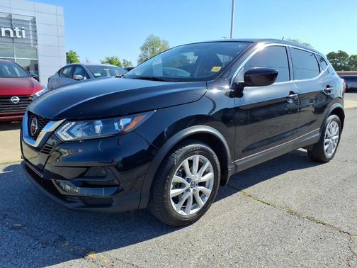 2022 Nissan Rogue Sport S