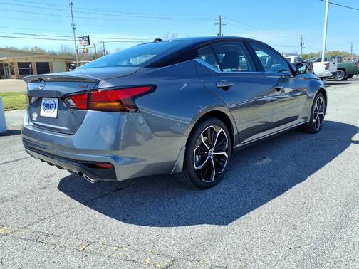 2026 Nissan Altima 2.5 SR