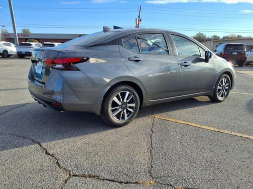 2025 Nissan Versa 1.6 SV