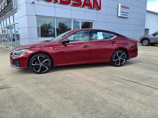 2024 Nissan Altima 2.5 SR