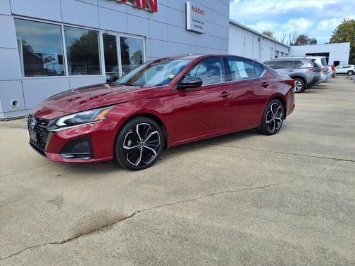 2024 Nissan Altima 2.5 SR