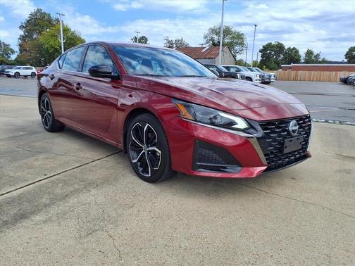 2024 Nissan Altima 2.5 SR