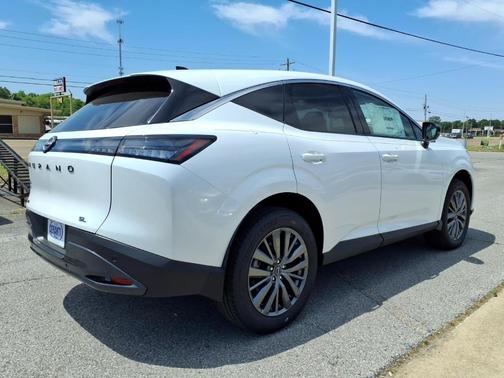Everest White P 2026 Nissan Murano SL