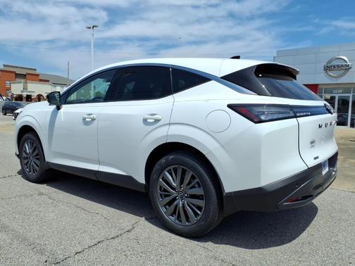 Everest White P 2026 Nissan Murano SL