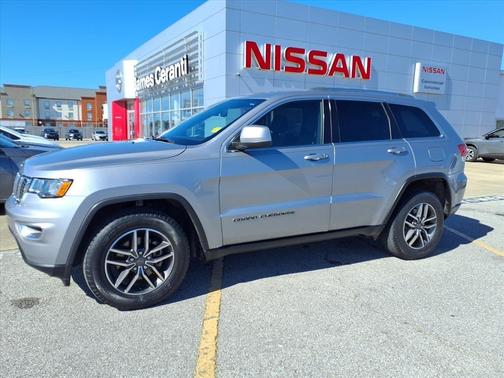 2019 Jeep Grand Cherokee Laredo