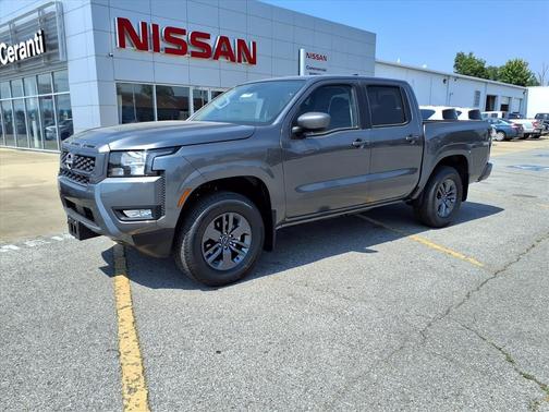 2025 Nissan Frontier SV