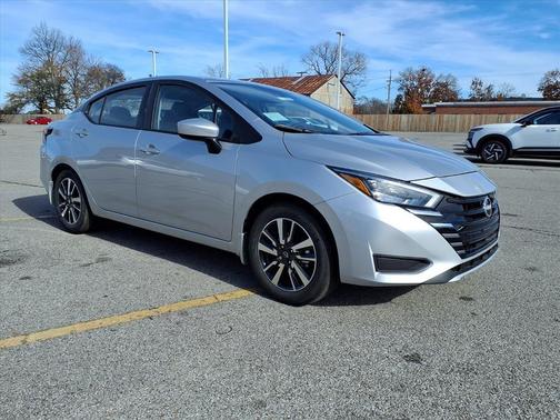 2025 Nissan Versa 1.6 SV