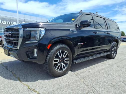 Onyx Black 2021 GMC Yukon XL AT4