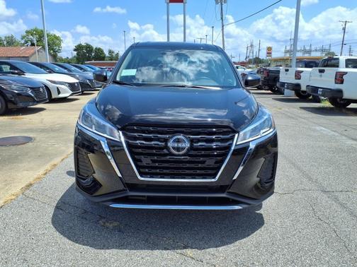 2025 Nissan Kicks Play S