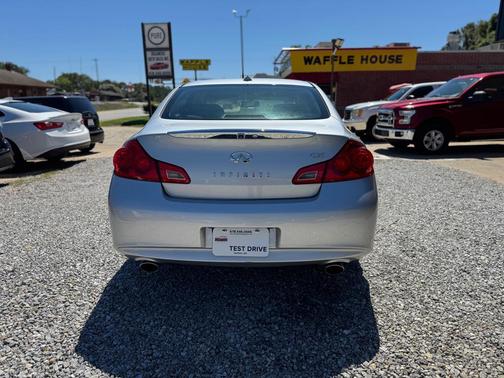 2011 INFINITI G25 Journey