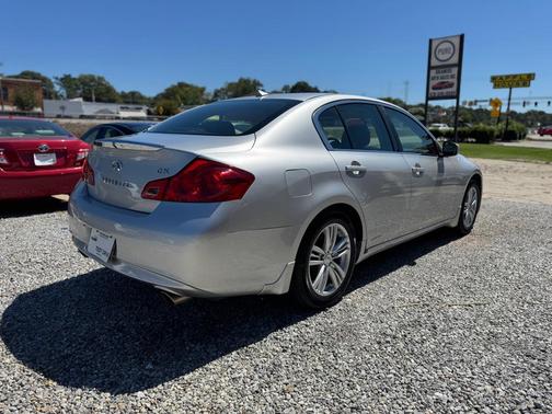 2011 INFINITI G25 Journey