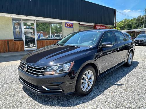 BLK 2018 Volkswagen Passat 2.0T S