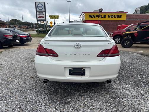2008 Toyota Avalon XL