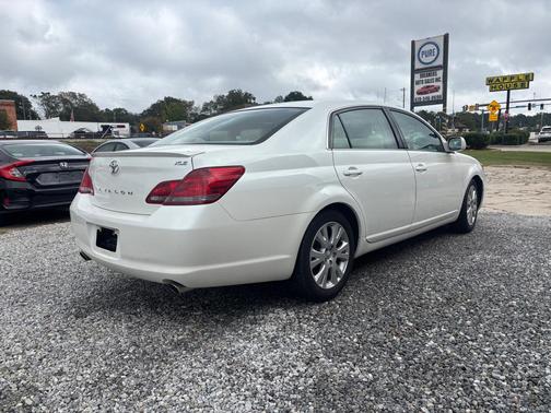 2008 Toyota Avalon XL