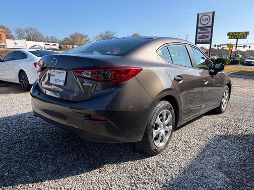 2016 Mazda Mazda3 i Sport