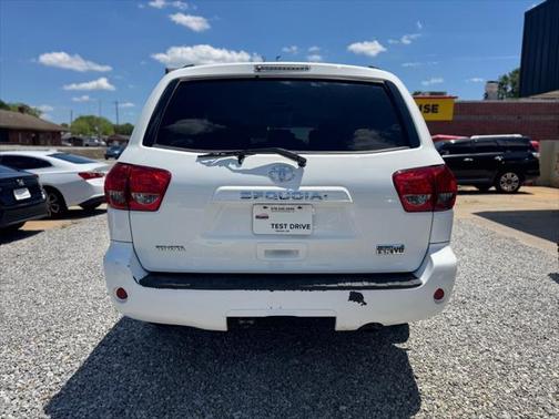 2008 Toyota Sequoia SR5