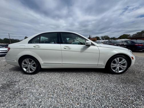 2011 Mercedes-Benz C-Class C300