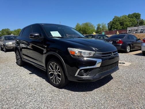 Labrador Black Metallic 2019 Mitsubishi Outlander Sport 2.0 ES