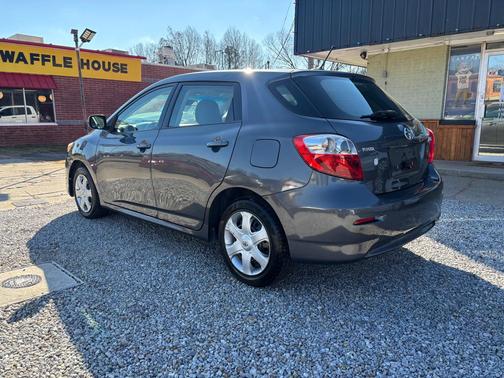 2009 Toyota Matrix Base