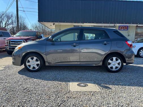 2009 Toyota Matrix Base