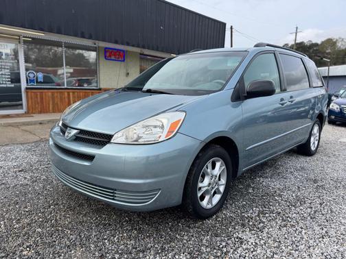 2005 Toyota Sienna LE